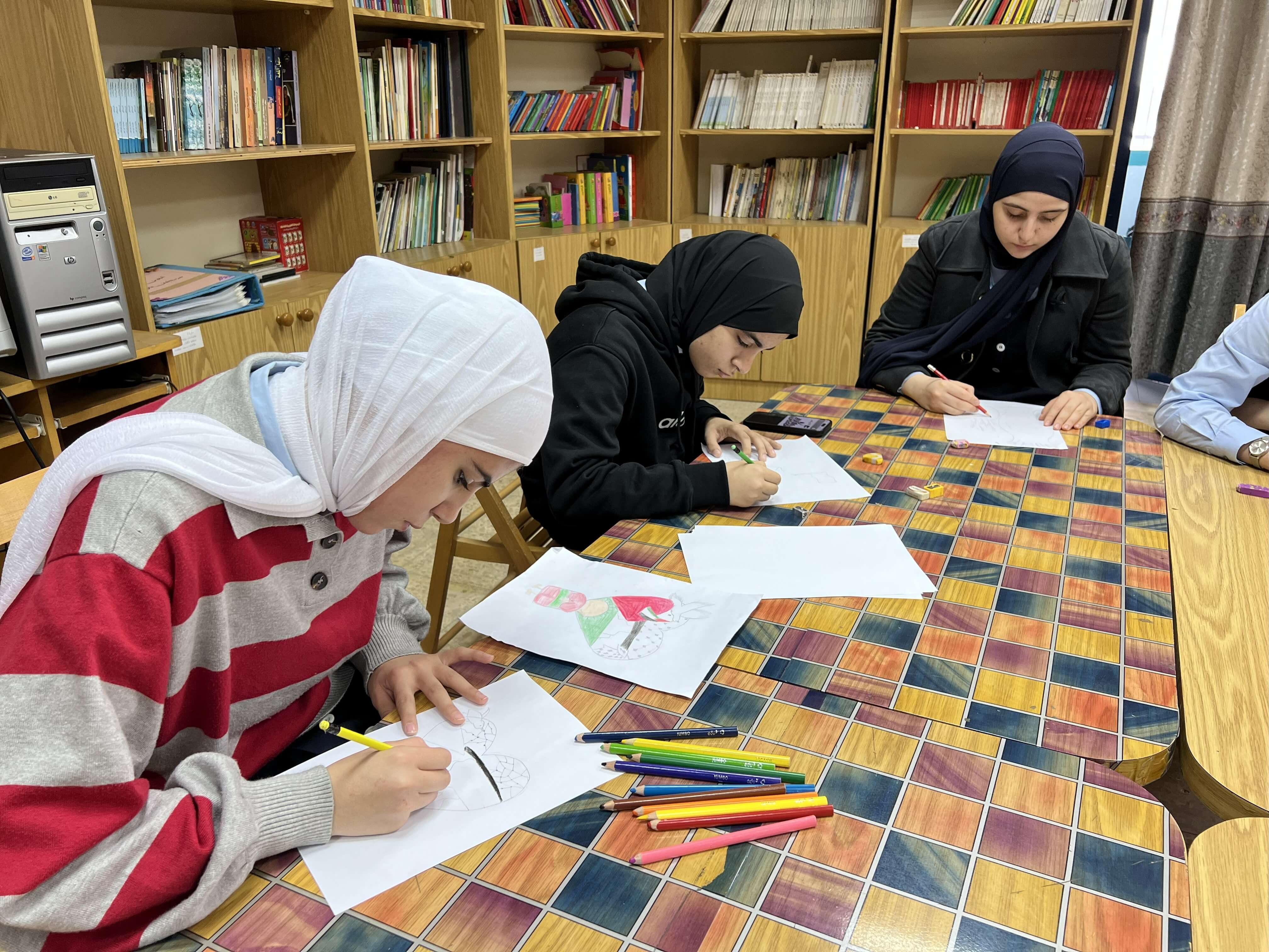Al Hanan School - Part of the art class